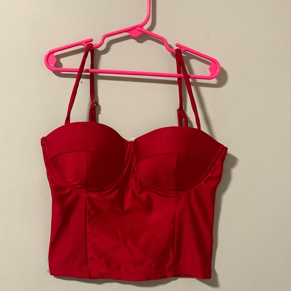 Haute Monde red top size xs